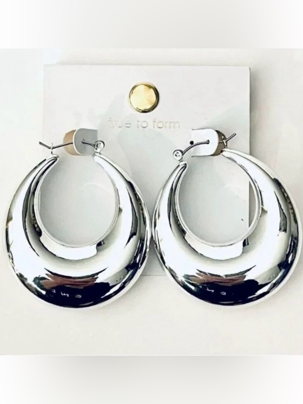 NWT Gorgeous True to Form Highly Polished Silver Puff Chunky Oval Hoop Earrings